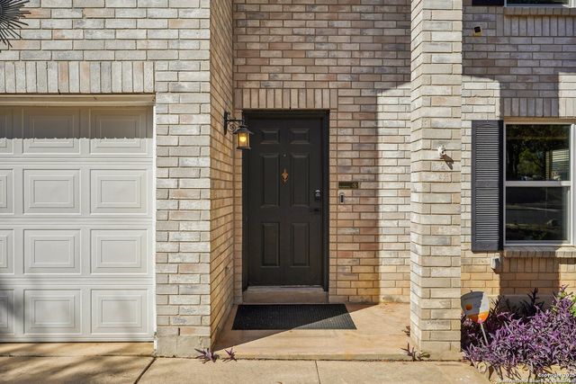 307 Clover Creek, San Antonio, TX 78245