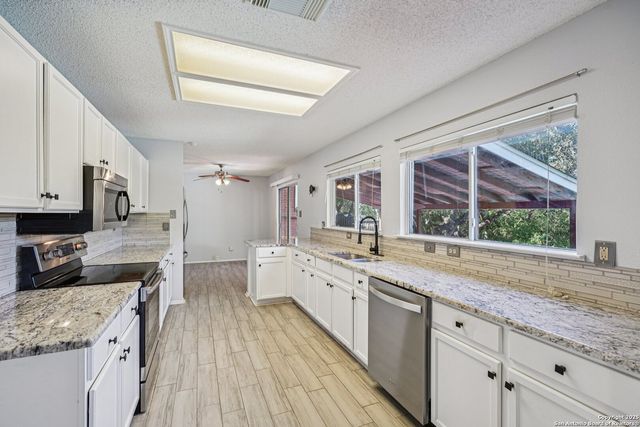 307 Clover Creek, San Antonio, TX 78245