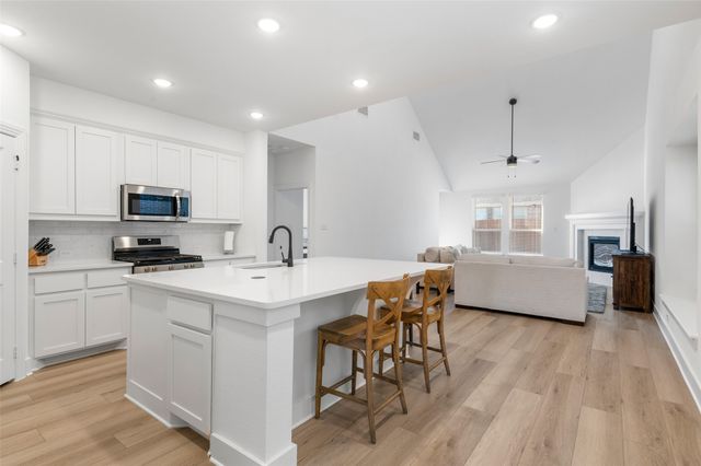3920 Aqua Lane, Sherman, TX 75090