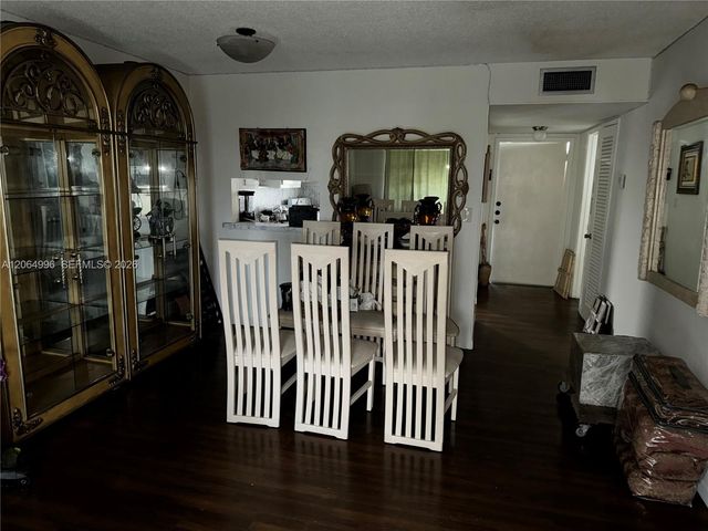 950 Hillcrest Drive 411, Hollywood, FL 33021