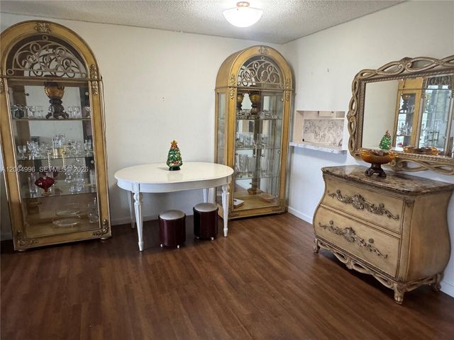 950 Hillcrest Drive 411, Hollywood, FL 33021