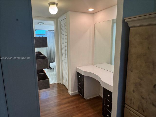 950 Hillcrest Drive 411, Hollywood, FL 33021