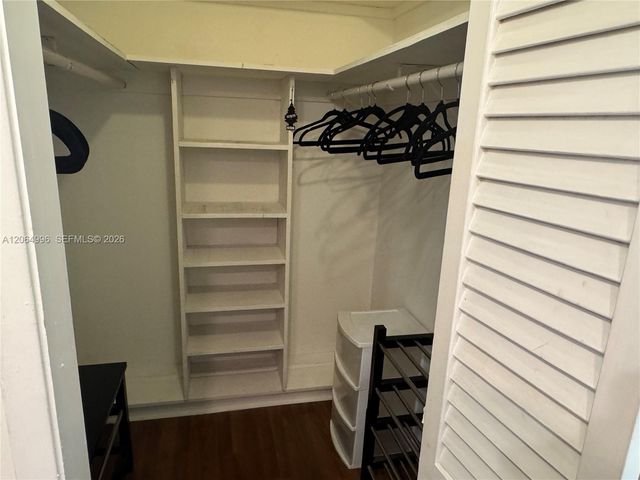 950 Hillcrest Drive 411, Hollywood, FL 33021