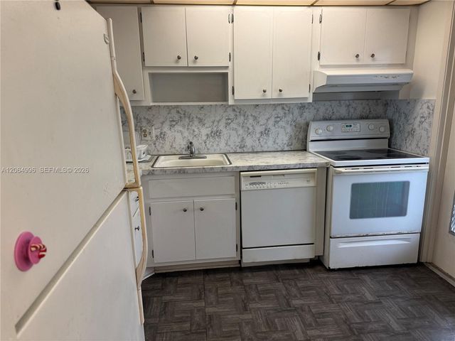 950 Hillcrest Drive 411, Hollywood, FL 33021