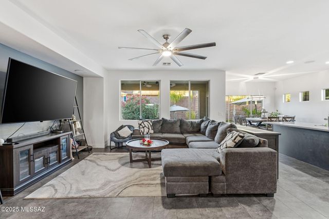 1536 W Sage Brook Court Court, Oro Valley, AZ 85737