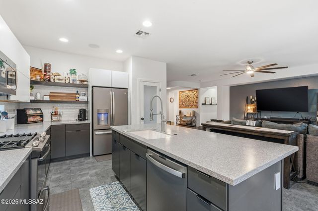 1536 W Sage Brook Court Court, Oro Valley, AZ 85737