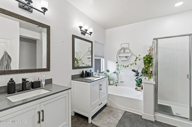 1536 W Sage Brook Court Court, Oro Valley, AZ 85737