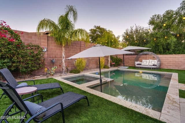 1536 W Sage Brook Court Court, Oro Valley, AZ 85737