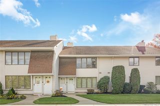 20 Laurel Avenue 55, East Islip, NY 11730