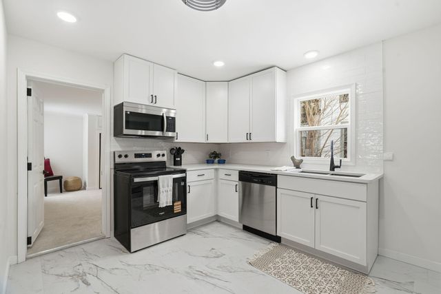 518 W 32nd Street, Minneapolis, MN 55408