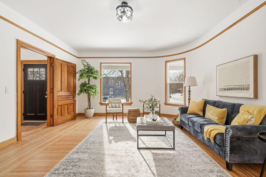 518 W 32nd Street, Minneapolis, MN 55408