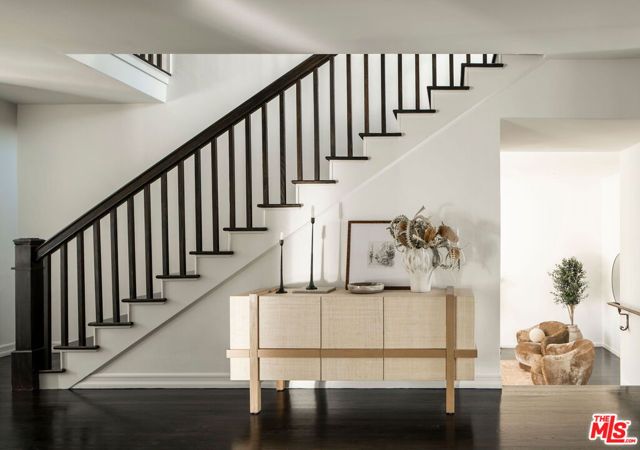 1737 N Stanley Avenue, Los Angeles, CA 90046