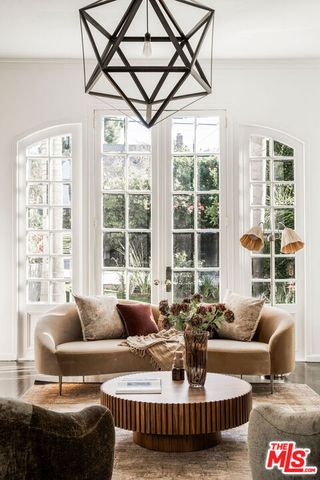 1737 N Stanley Avenue, Los Angeles, CA 90046