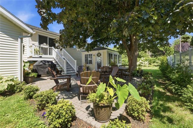 9 Therese Street, Narragansett, RI 02882