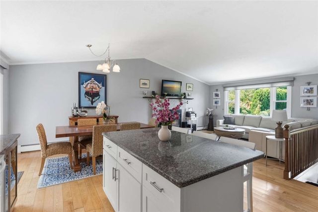 9 Therese Street, Narragansett, RI 02882