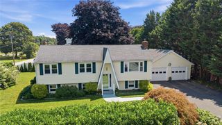 9 Therese Street, Narragansett, RI 02882