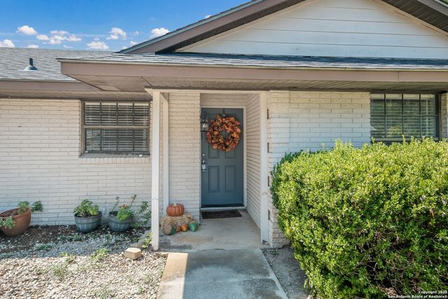 106 Forest, Seguin, TX 78155