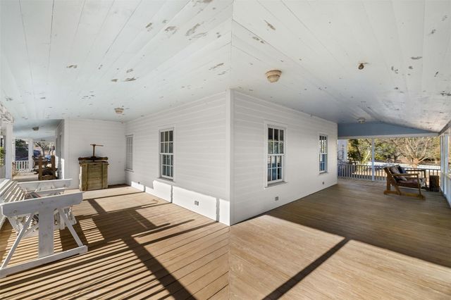 2998 E State Highway 237, Round Top, TX 78954