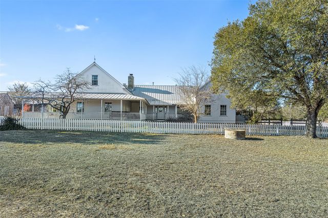 2998 E State Highway 237, Round Top, TX 78954