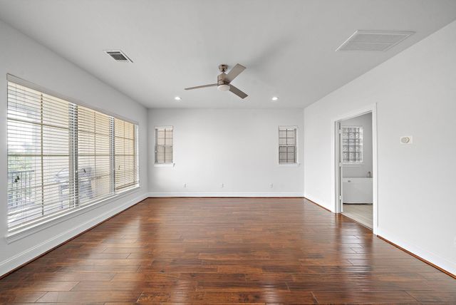 2924 Leeland Street, Houston, TX 77003