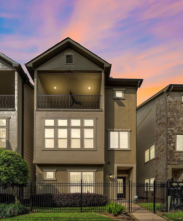 2924 Leeland Street, Houston, TX 77003