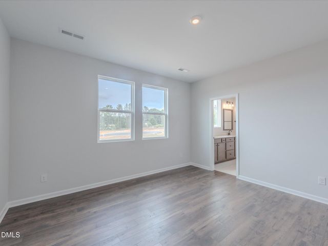 1215 Shallow Spring Drive, Mebane, NC 27302