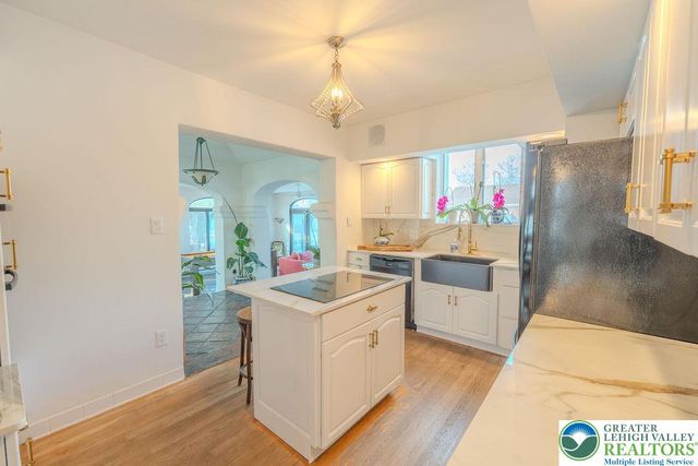 1124 Club Avenue, Allentown City, PA 18109