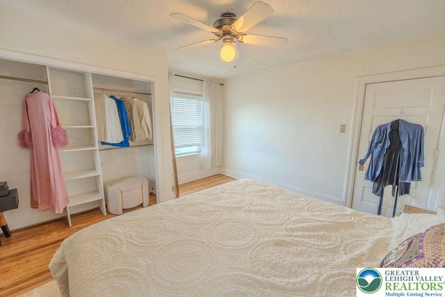 1124 Club Avenue, Allentown City, PA 18109