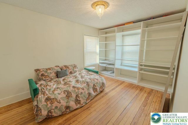 1124 Club Avenue, Allentown City, PA 18109