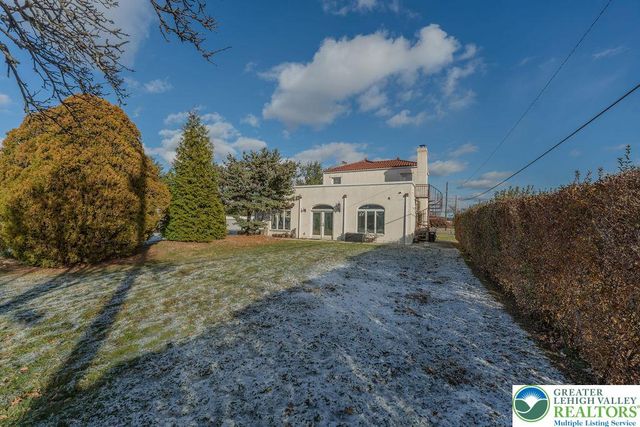 1124 Club Avenue, Allentown City, PA 18109