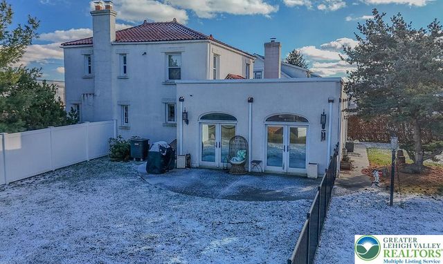 1124 Club Avenue, Allentown City, PA 18109