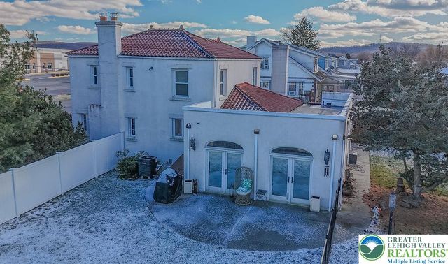 1124 Club Avenue, Allentown City, PA 18109