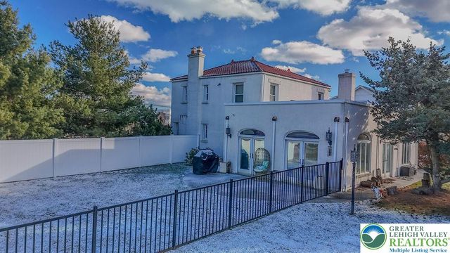 1124 Club Avenue, Allentown City, PA 18109