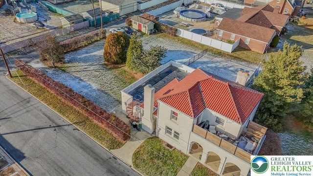 1124 Club Avenue, Allentown City, PA 18109