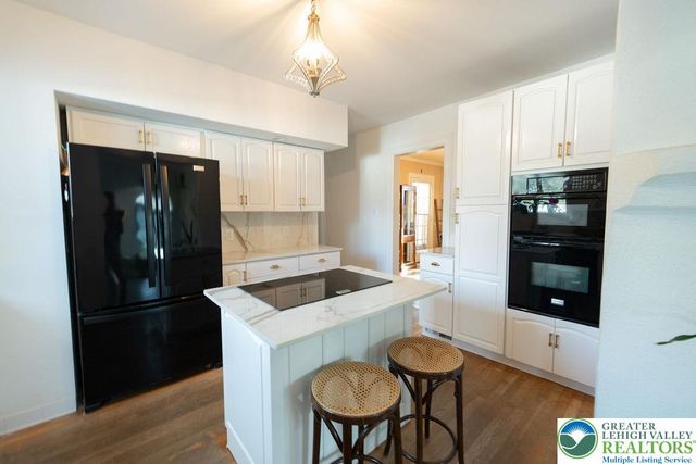 1124 Club Avenue, Allentown City, PA 18109