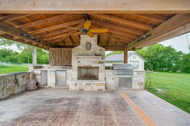 710 Upper Denton Road, Weatherford, TX 76085