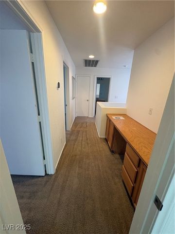 10456 Coyote Cub Avenue, Las Vegas, NV 89129