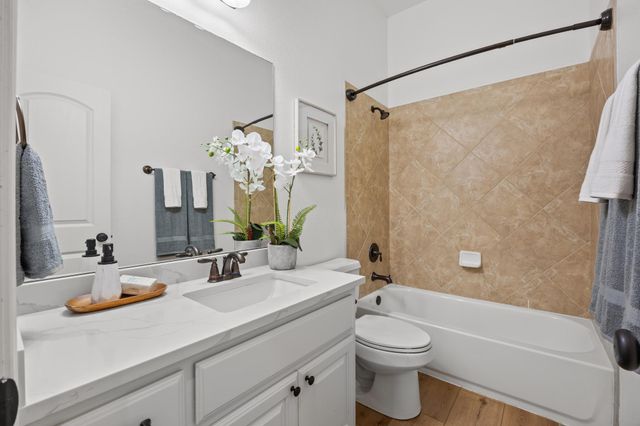 366 Mirafield LN, Austin, TX 78737