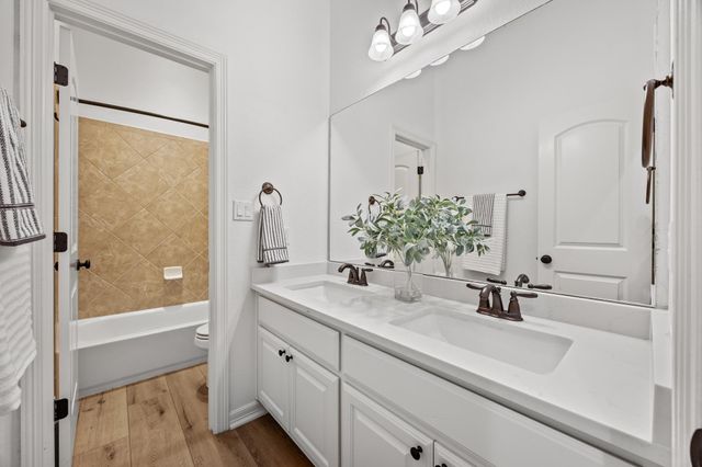 366 Mirafield LN, Austin, TX 78737