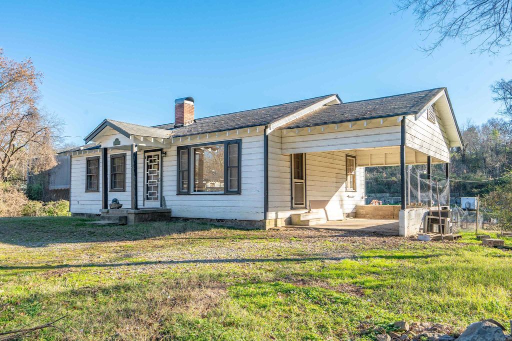 115 Edwards Place, Hot Springs, AR 71913