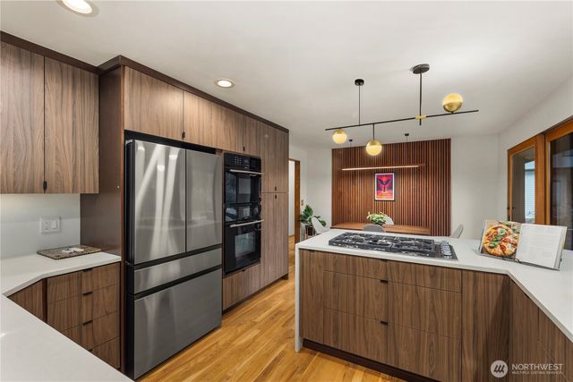 16700 SE 31st Street, Bellevue, WA 98008