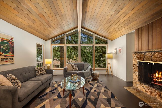 16700 SE 31st Street, Bellevue, WA 98008