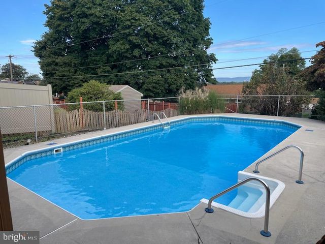 503 PARK HILLS DRIVE, Mechanicsburg, PA 17055