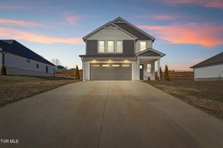 2013 Presley Crossing, Jonesborough, TN 37659