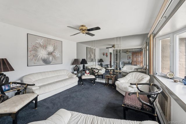 182 Evergreen Avenue, Brentwood, NY 11717