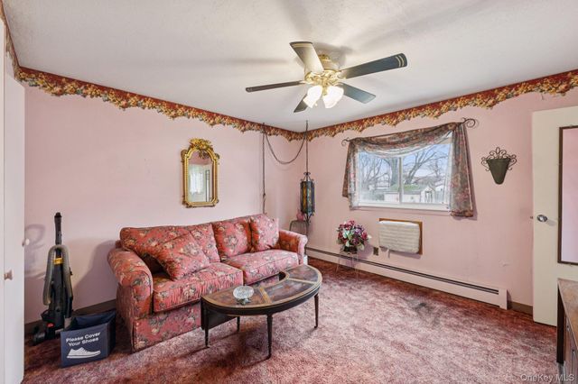 182 Evergreen Avenue, Brentwood, NY 11717