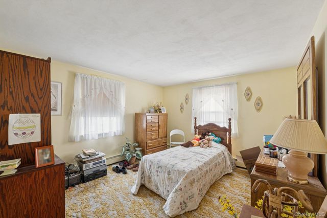 182 Evergreen Avenue, Brentwood, NY 11717