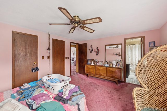 182 Evergreen Avenue, Brentwood, NY 11717