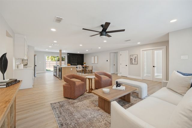 3129 Flowerdale Lane, Dallas, TX 75229