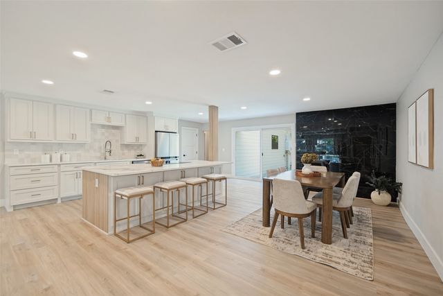 3129 Flowerdale Lane, Dallas, TX 75229